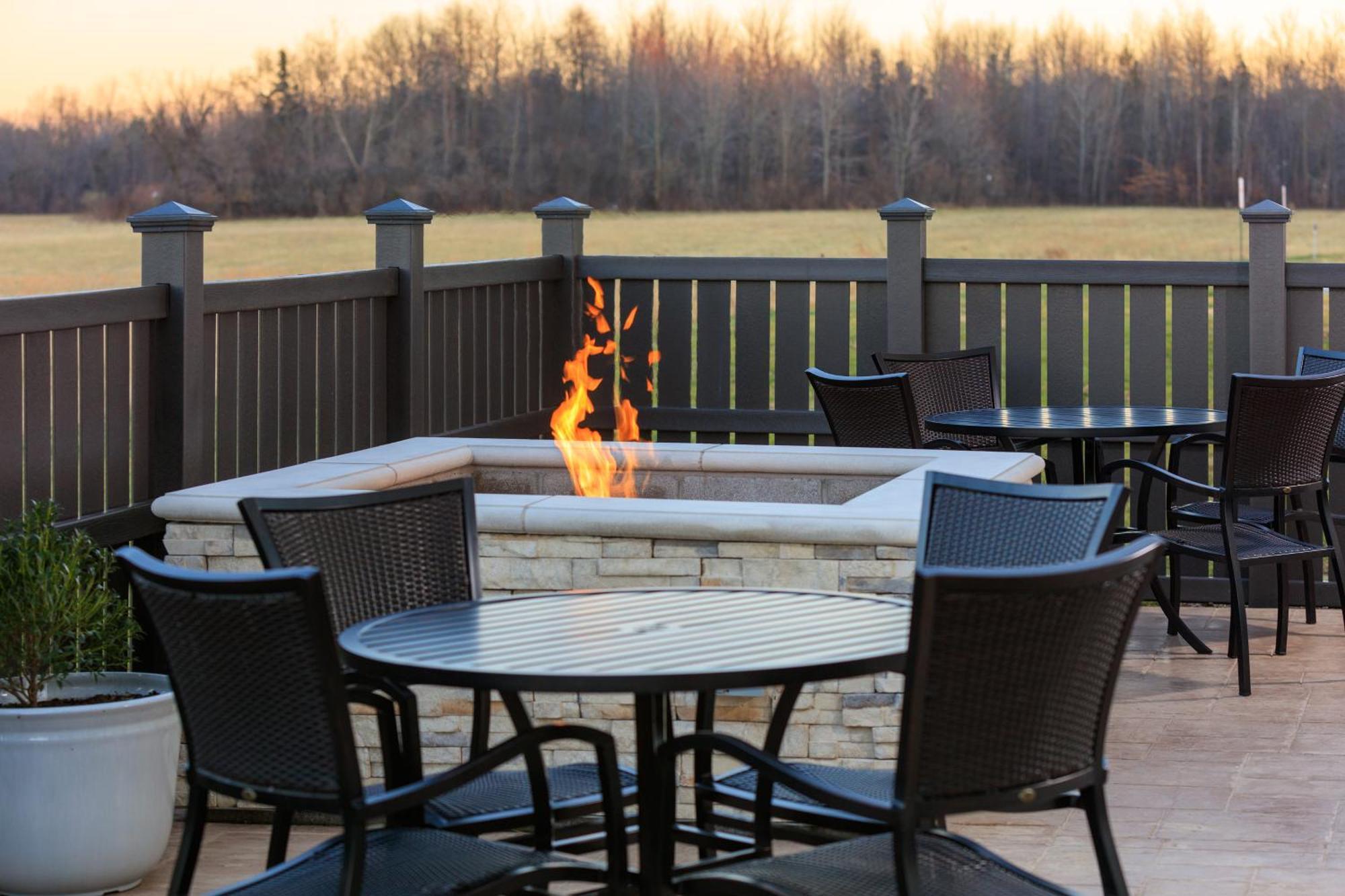Holiday Inn Express & Suites Murfreesboro West By Ihg Exterior photo